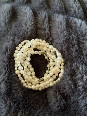 Silpada Cream Pearl Multi-Strand Stretch Bracelet